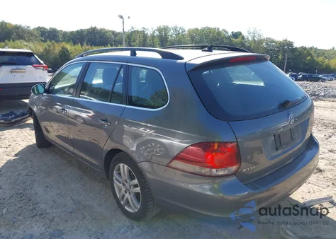 2013 Volkswagen Jetta Sportwagen 2.0L Tdi z USA, uszkodzony, nr VIN 3VWPL7AJ8DM661944